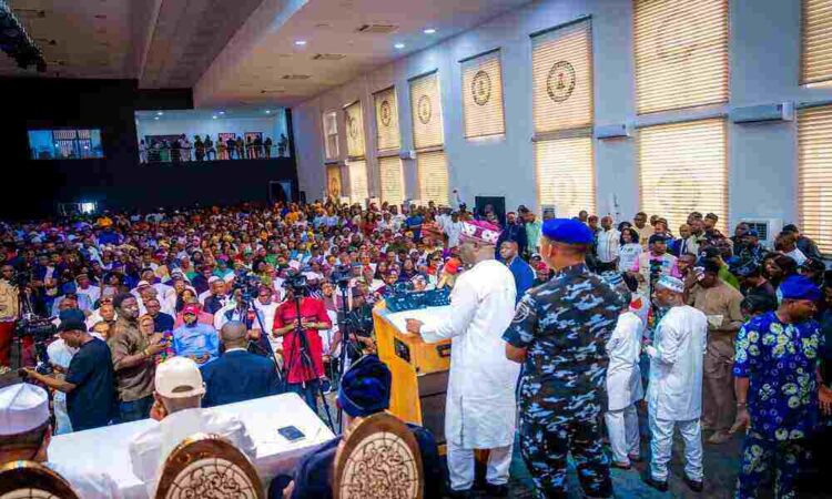 Okpebholo Charges Newly Sworn-in LG Chairmen to Focus on Securing 2.5m Votes for Tinubu